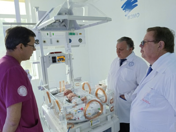 Главный неонатолог Минздрава России Дмитрий Иванов отметил успехи коллег из Челябинской области в снижении младенческой смертности 3