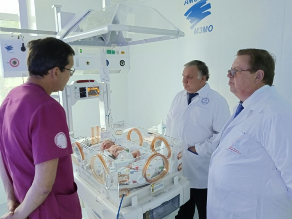 Главный неонатолог Минздрава России Дмитрий Иванов отметил успехи коллег из Челябинской области в снижении младенческой смертности 4