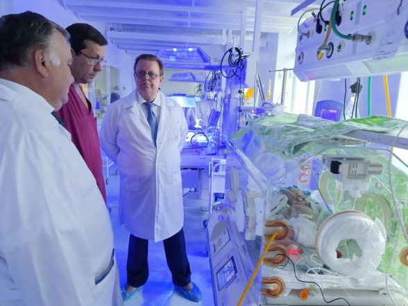 Главный неонатолог Минздрава России Дмитрий Иванов отметил успехи коллег из Челябинской области в снижении младенческой смертности 11