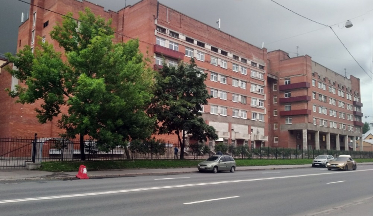 В клинику Педиатрического университета госпитализировали детей, получивших травмы в общественном транспорте и на отдыхе