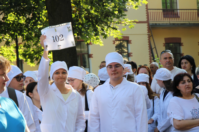 В Педиатрическом университете состоялась торжественная церемония посвящения в студенты 2