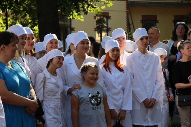 В Педиатрическом университете состоялась торжественная церемония посвящения в студенты 7