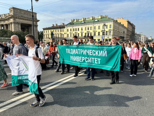 Более 100 студентов и ординаторов Педиатрического университета приняли участие в Крестном ходе в честь Святого благоверного князя Александра Невского 8