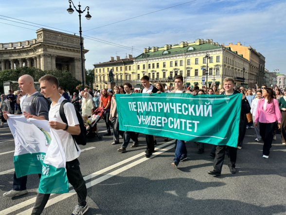 Более 100 студентов и ординаторов Педиатрического университета приняли участие в Крестном ходе в честь Святого благоверного князя Александра Невского 9