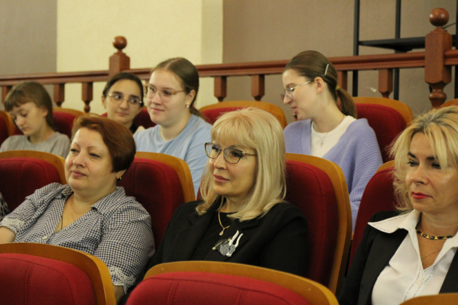 Вопросы демографии обсудили в Педиатрическом университете в рамках Третьего Женского форума 23