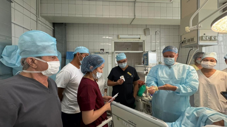 Профессор Педиатрического университета провел мастер-класс в Кызыле 2