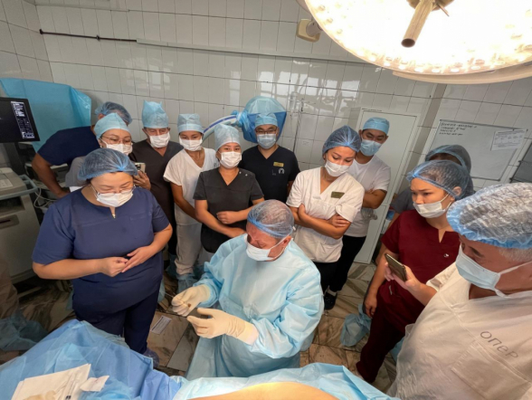 Профессор Педиатрического университета провел мастер-класс в Кызыле 4