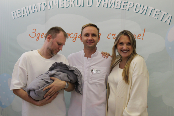 Врачи Педиатрического университета выполнили лапароскопическую миомоэктомию пациентке на 28-й неделе беременности 4