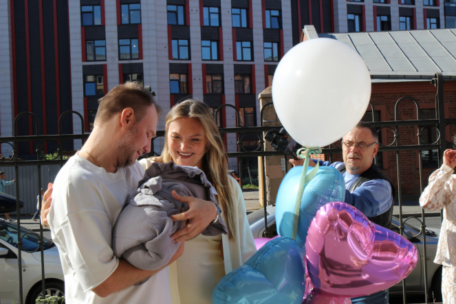 Врачи Педиатрического университета выполнили лапароскопическую миомоэктомию пациентке на 28-й неделе беременности 6