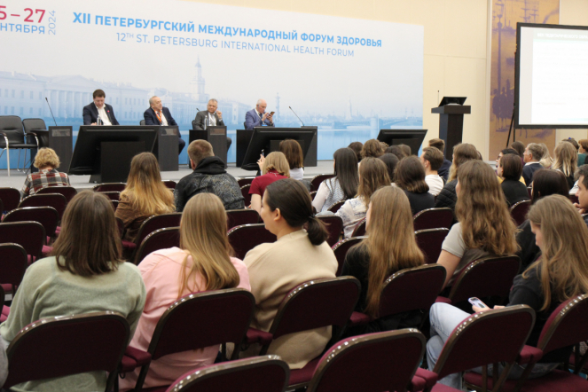 22 доклада представили специалисты Педиатрического университета на круглом столе в рамках XII международного Форума здоровья 15