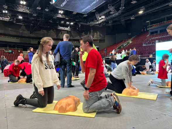 Студенты Педиатрического университета «Запустили сердце» 4