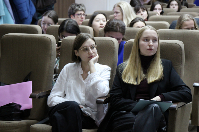 Сотрудникам и студентам Педиатрического университета рассказали, как избежать профессионального выгорания 9