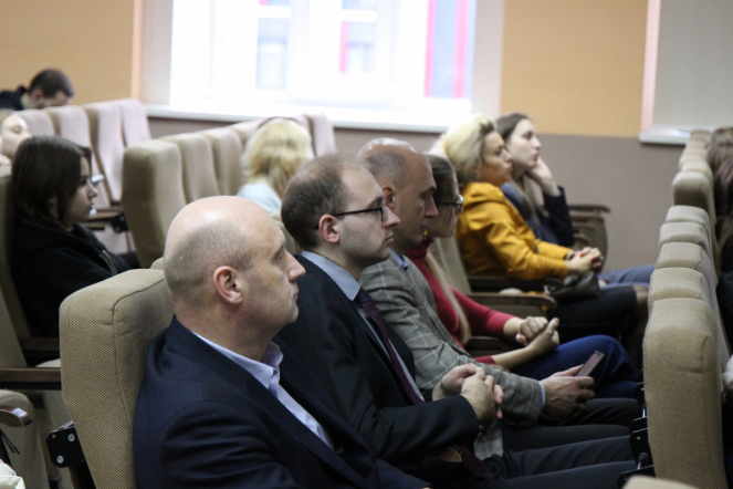 Сотрудникам и студентам Педиатрического университета рассказали, как избежать профессионального выгорания 12