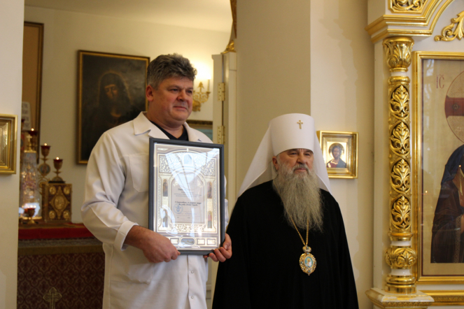 Митрополит Санкт-Петербургский и Ладожский Варсонофий посетил Педиатрический университет 12