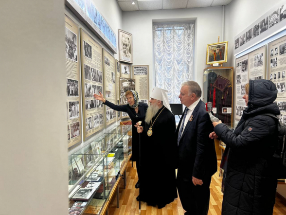 Митрополит Санкт-Петербургский и Ладожский Варсонофий посетил Педиатрический университет 19