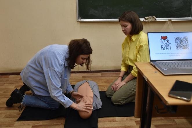 Волонтерская организация «ЛУЧ» Профкома СПбГПМУ приняла участие в форуме некоммерческий организаций 5