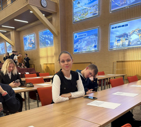 Студенты - красноярцы Педиатрического университета встретились с губернатором региона 1