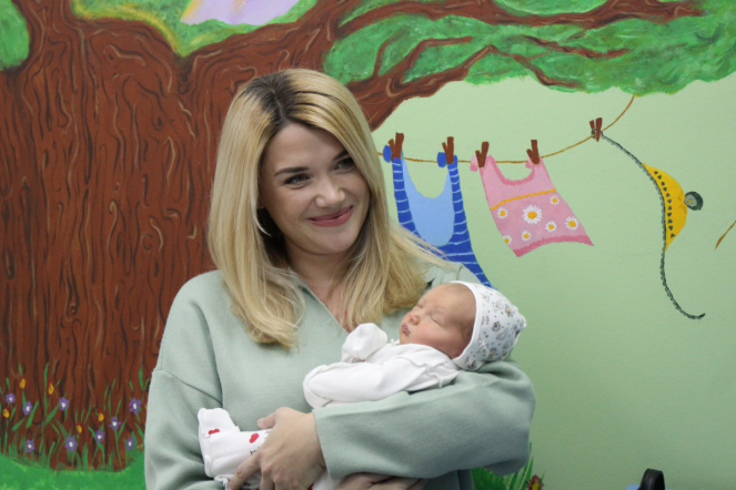 Благодаря уникальному хирургическому вмешательству жительница Санкт-Петербурга смогла родить здорового доношенного мальчика 1