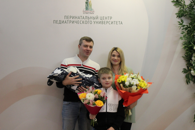 Благодаря уникальному хирургическому вмешательству жительница Санкт-Петербурга смогла родить здорового доношенного мальчика 3