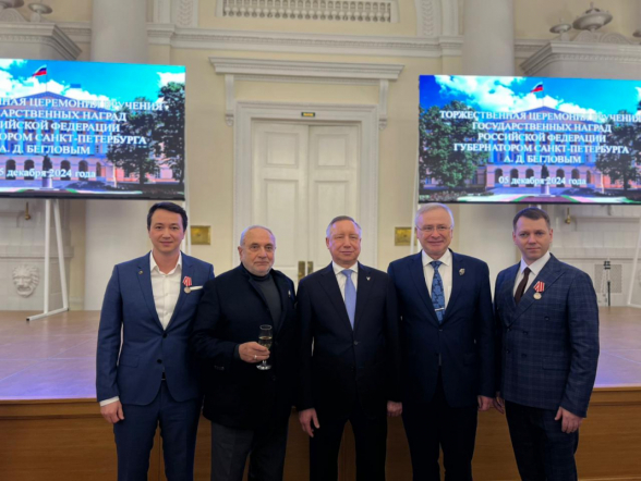 Губернатор Санкт-Петербурга вручил врачам Педиатрического университета государственные награды 2