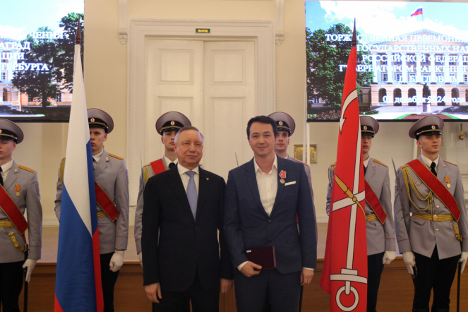 Губернатор Санкт-Петербурга вручил врачам Педиатрического университета государственные награды 7