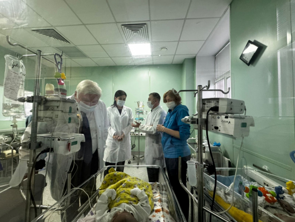 Педиатрический университет принял делегацию врачей Узбекистана 15