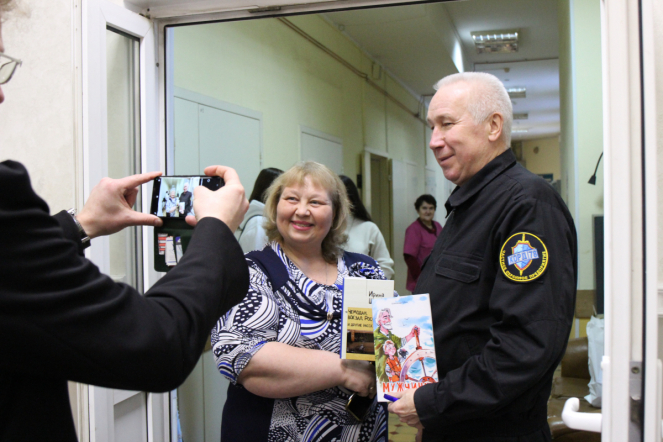 Пациентов клиники Педиатрического университета поздравили с Новым годом и Рождеством 2