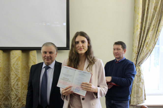 Первые выпускники юбилейного года: в Педиатрическом университете вручили дипломы клиническим психологам 15