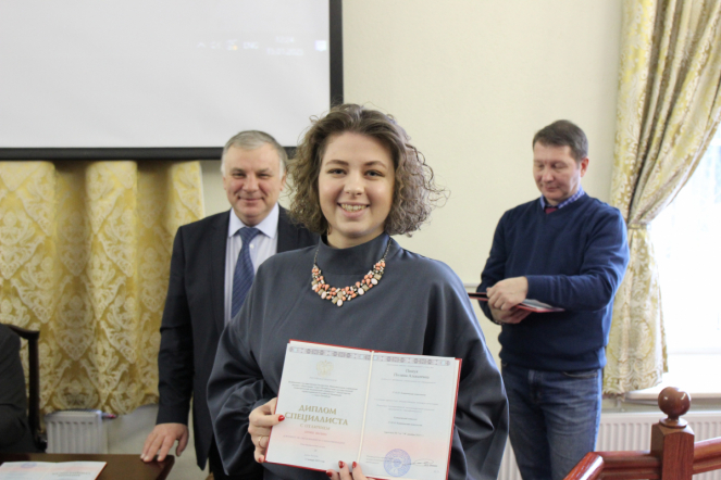 Первые выпускники юбилейного года: в Педиатрическом университете вручили дипломы клиническим психологам 16