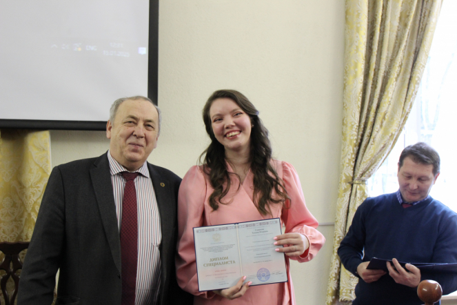 Первые выпускники юбилейного года: в Педиатрическом университете вручили дипломы клиническим психологам 44