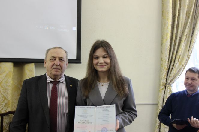 Первые выпускники юбилейного года: в Педиатрическом университете вручили дипломы клиническим психологам 45