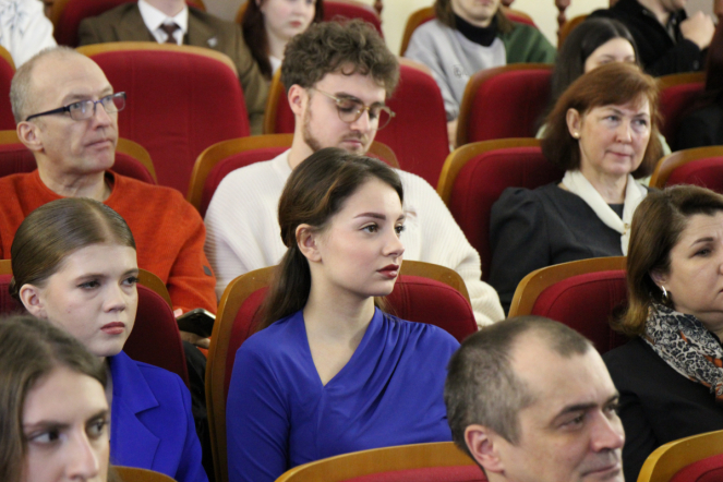 Первые выпускники юбилейного года: в Педиатрическом университете вручили дипломы клиническим психологам 51