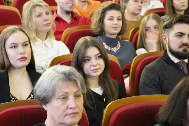 Первые выпускники юбилейного года: в Педиатрическом университете вручили дипломы клиническим психологам 52