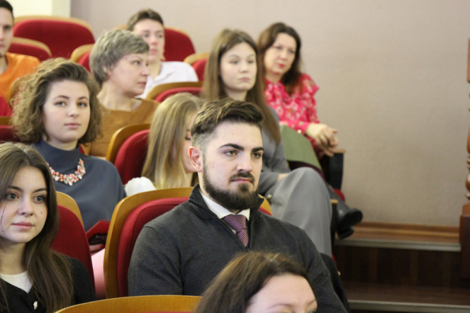 Первые выпускники юбилейного года: в Педиатрическом университете вручили дипломы клиническим психологам 53