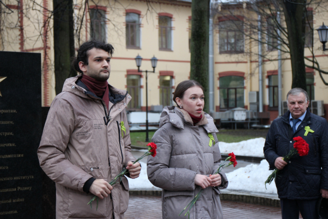 Педиатрический университет почтил память защитников Ленинграда 12