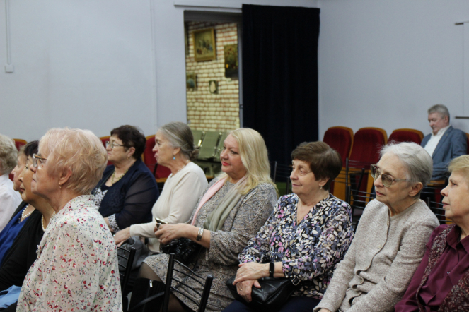 В Педиатрическом университете поздравили заслуженных сотрудниц 12