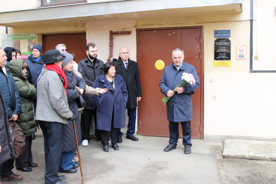 В Педиатрическом университете открыли мемориальную доску  выдающемуся фармакологу Михаилу Неженцеву 11