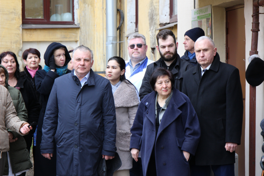 В Педиатрическом университете открыли мемориальную доску  выдающемуся фармакологу Михаилу Неженцеву 20