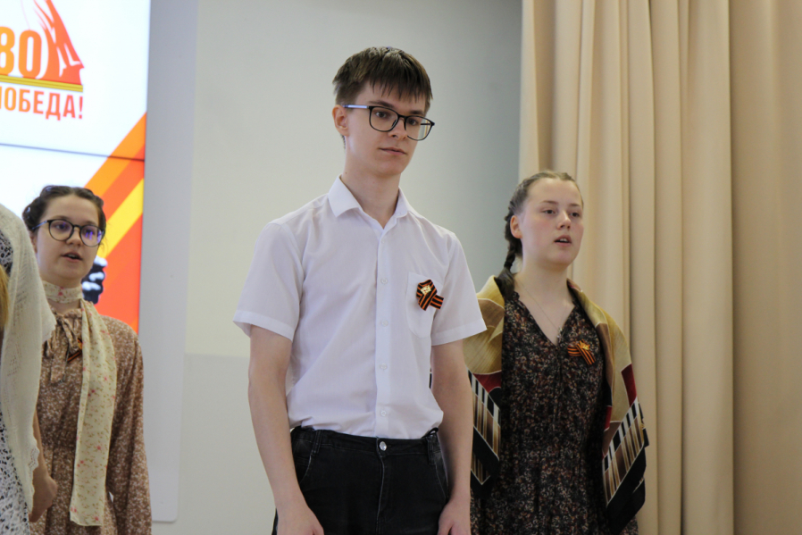 Студенты медицинского училища Педиатрического университета провели концерт к 80-летию Победы в Великой Отечественной войне 9
