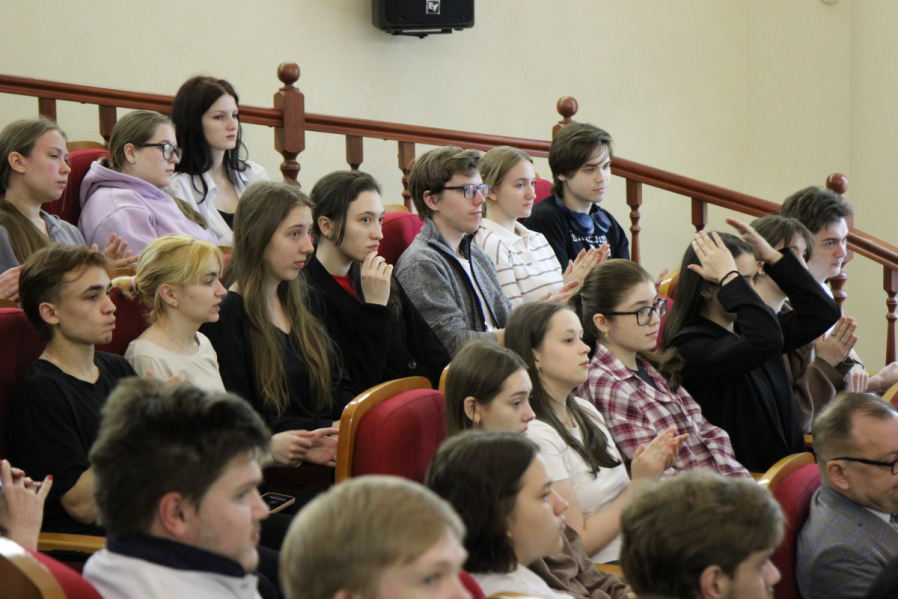 В Педиатрическом университете подвели работы IX национального  конгресса с международным участием «Здоровые дети – будущее страны» 38