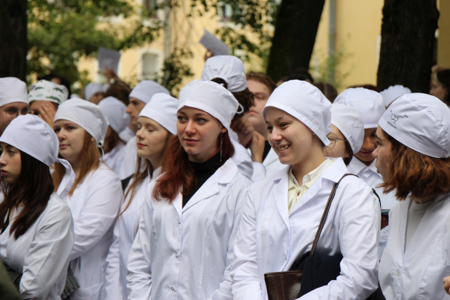 Первый курс столетия: В Педиатрическом университете состоялась торжественная церемония посвящения в студенты 4