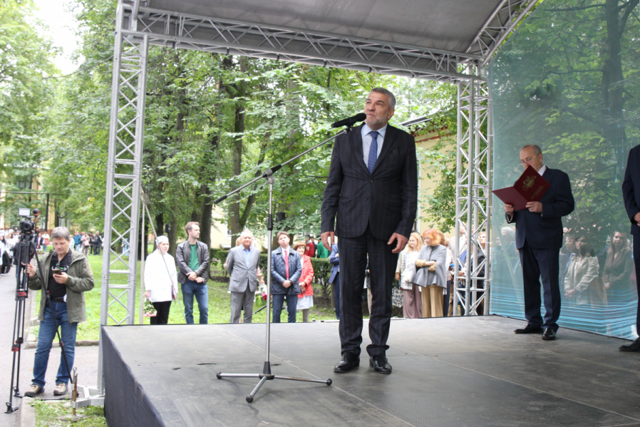 Первый курс столетия: В Педиатрическом университете состоялась торжественная церемония посвящения в студенты 42