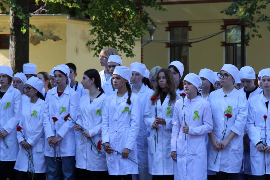 Сотрудники Педиатрического университета почтили память жертв блокады Ленинграда 13