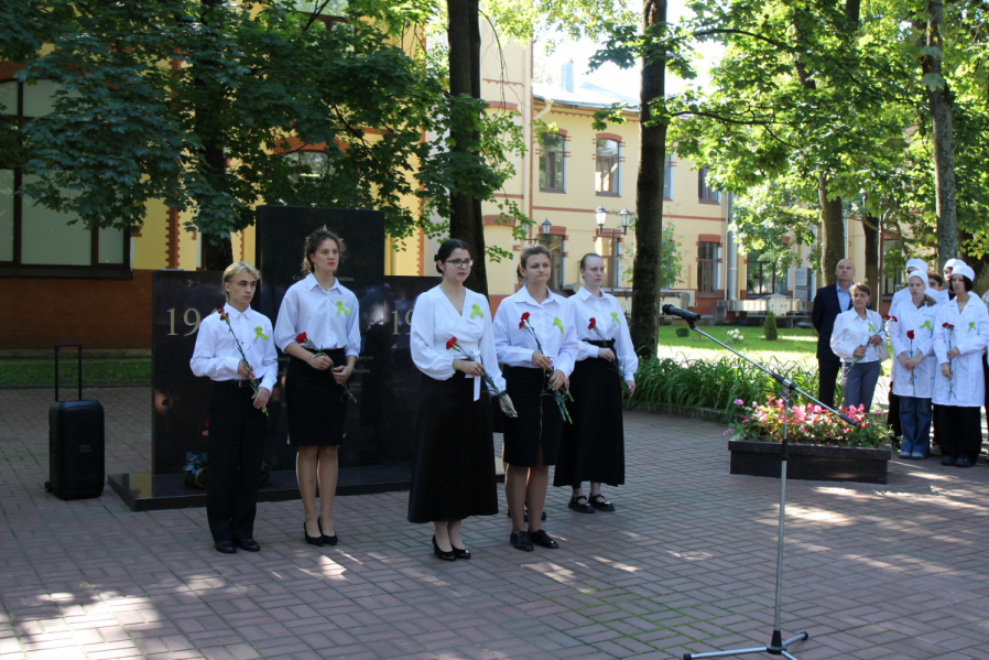 Сотрудники Педиатрического университета почтили память жертв блокады Ленинграда 23